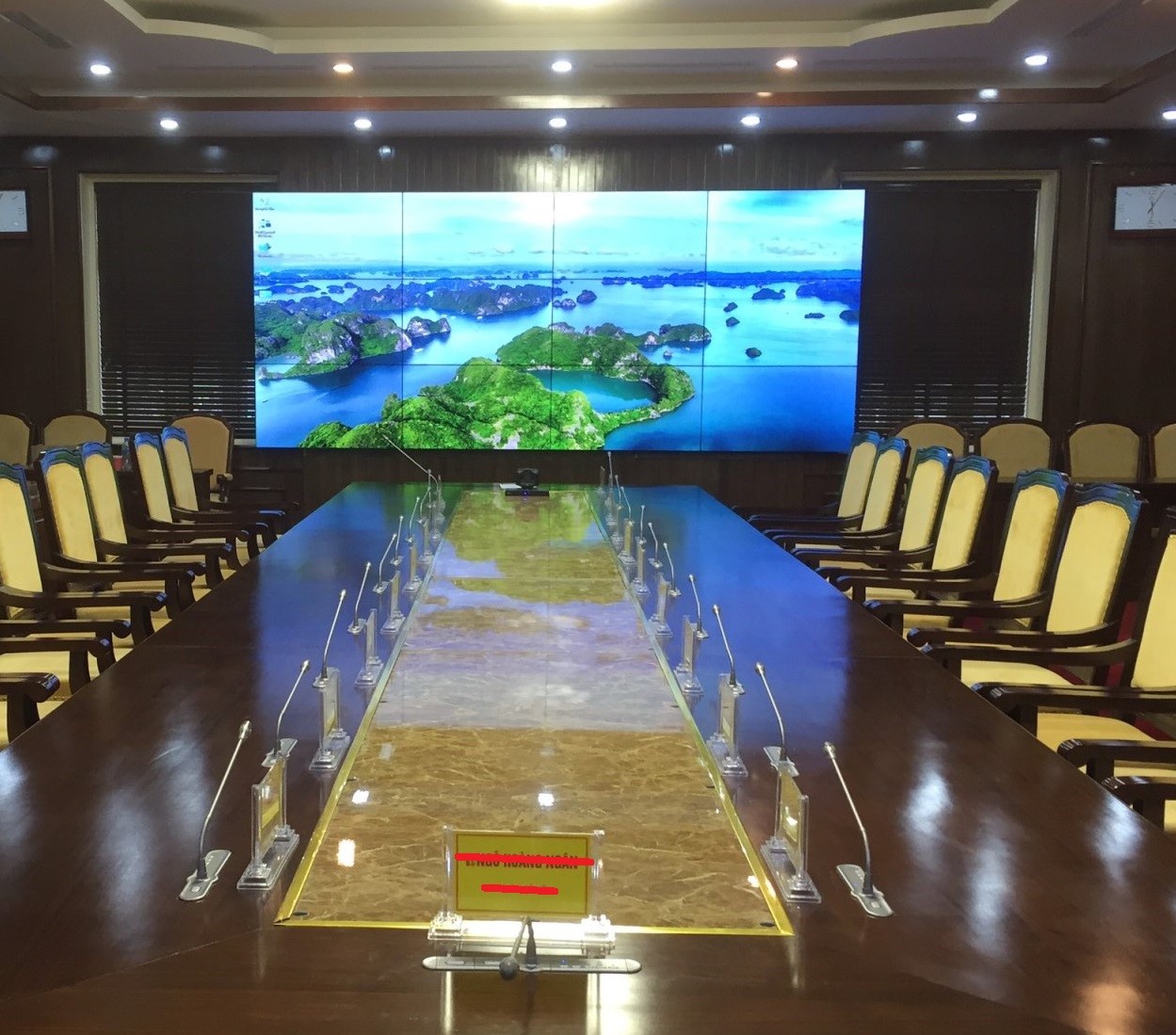 MÀN HÌNH PHÒNG HỌP THÔNG MINH TÍCH HỢP GIẢI PHÁP AV