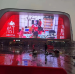 Màn hình LED trong suốt với màn hình LED thông thường có gì khác nhau